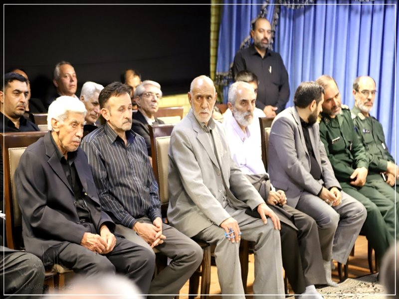 تقدیر از شعرا و دست اندرکاران کنگره شعر محرم