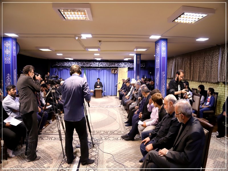 تقدیر از شعرا و دست اندرکاران کنگره شعر محرم