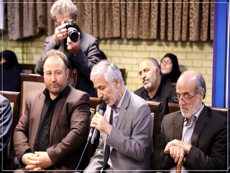 تقدیر از شعرا و دست اندرکاران کنگره شعر محرم