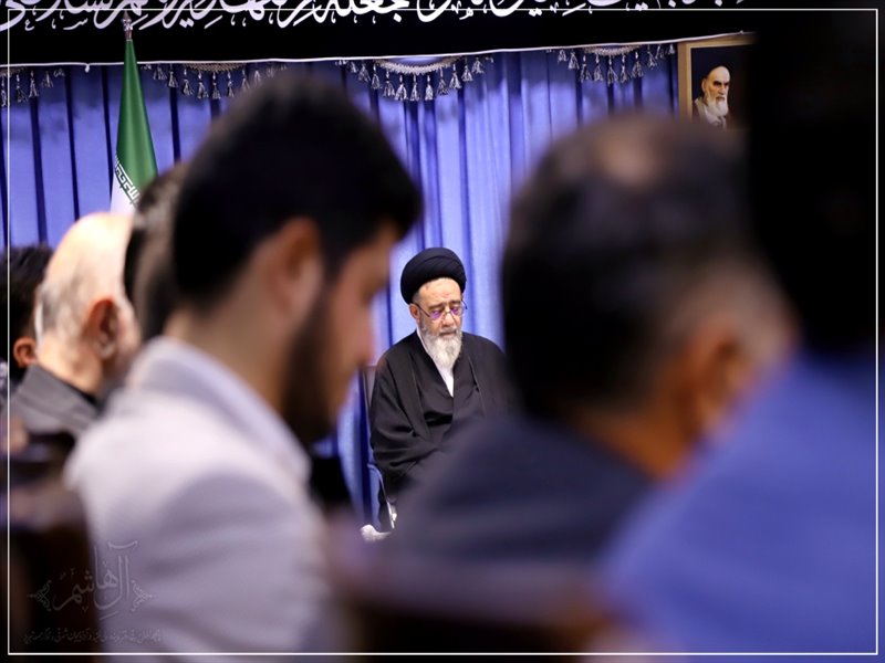تقدیر از شعرا و دست اندرکاران کنگره شعر محرم