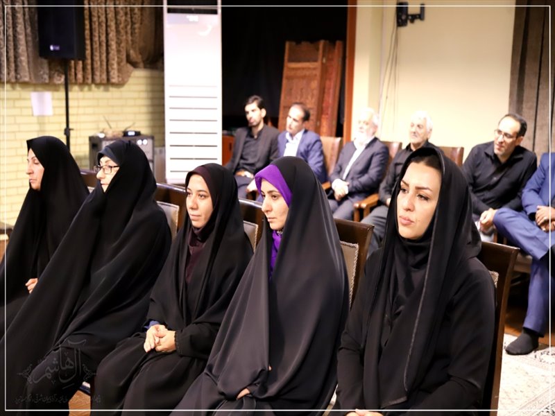 تقدیر از شعرا و دست اندرکاران کنگره شعر محرم