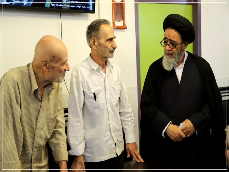 دیدار امام جمعه تبریز از خانه سالمندان