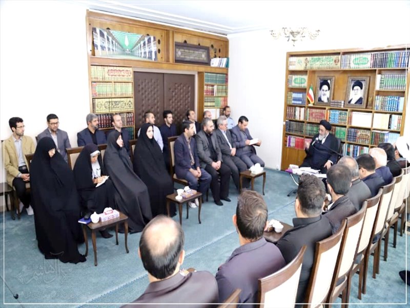 دیدار اعضای خانه نخبگان با امام جمعه تبریز