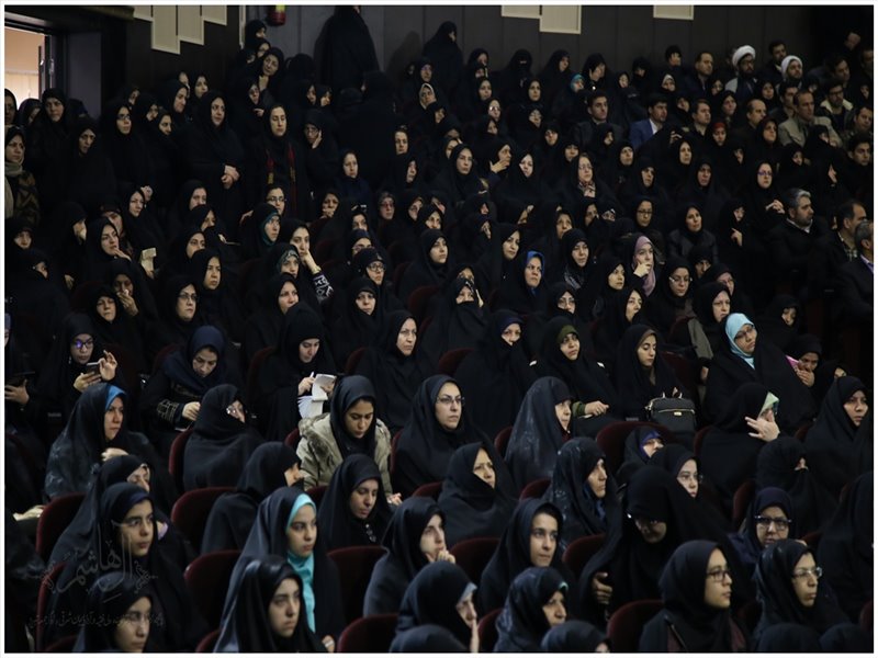 مراسم بزرگداشت ۹دی در تالار وحدت دانشگاه تبریز