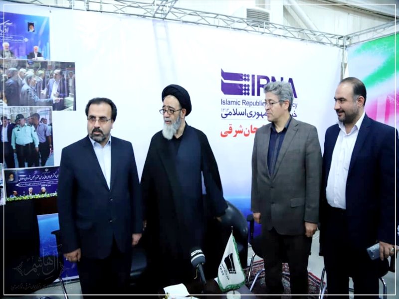 بازدید نماینده ولی فقیه در استان از نمایشگاه بین‌المللی کتاب تبریز
