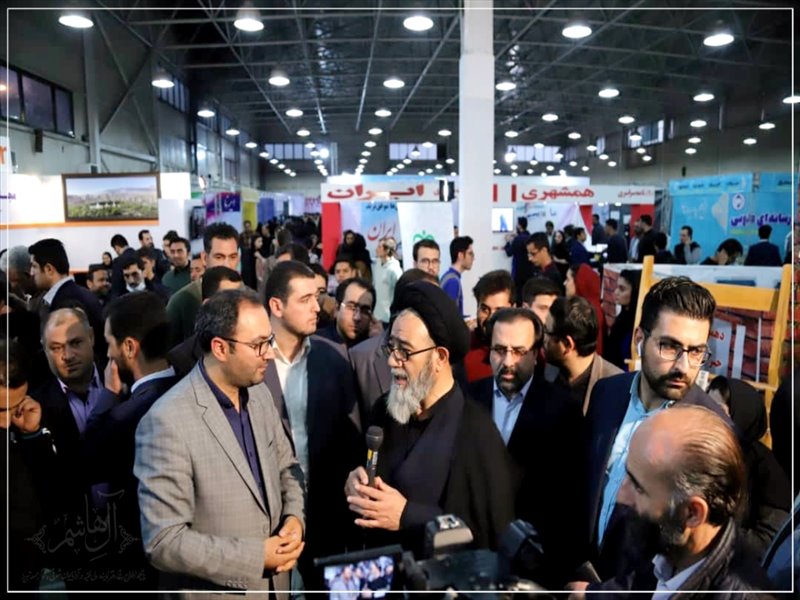 بازدید نماینده ولی فقیه در استان از نمایشگاه بین‌المللی کتاب تبریز