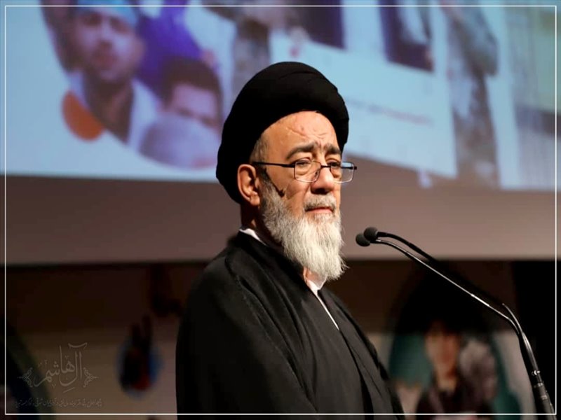 همایش طلایه داران گام دوم انقلاب واحدهای پیشگام بسیج دانش آموزی استان