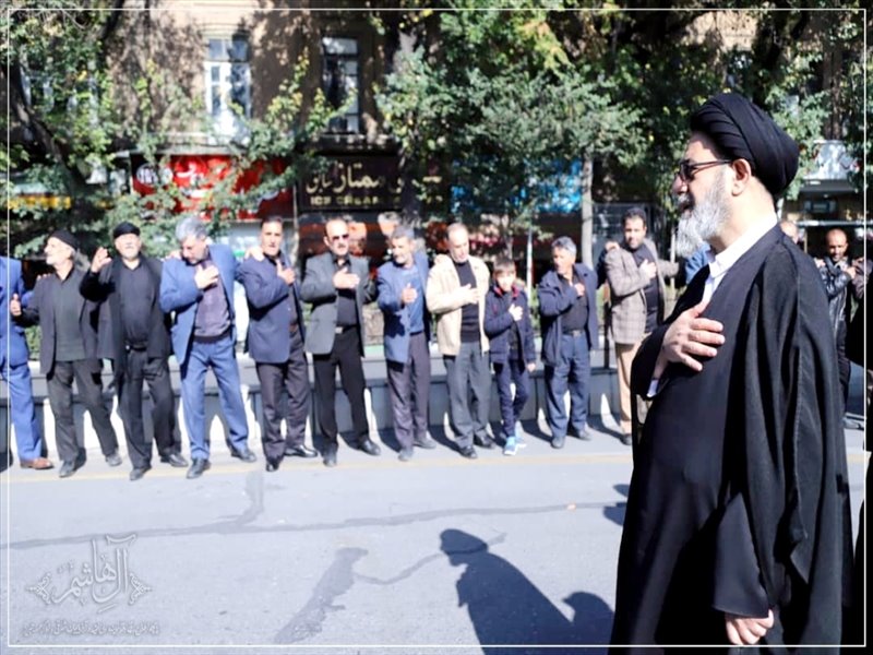 مراسم عزاداری و سینه زنی مردم تبریز به مناسبت شهادت حضرت امام حسن عسکری (ع)