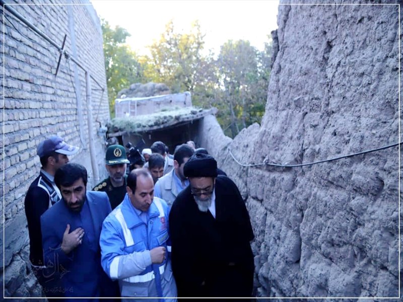 حضور حجت الاسلام والمسلمین آل هاشم در روستاهای زلزله زده سراب