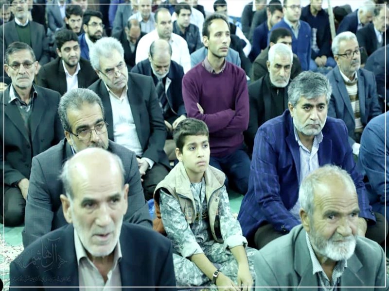 عمامه گذاری طلاب در نماز جمعه تبریز