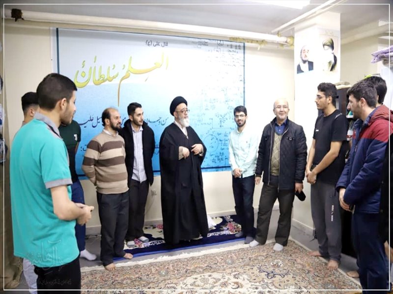 حضور امام جمعه تبریز در خوابگاه دانشجویان