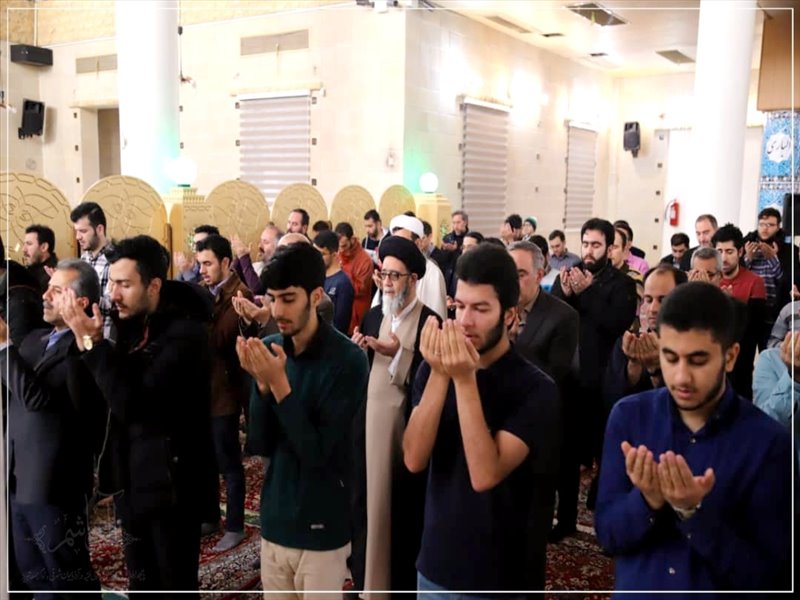 حضور امام جمعه تبریز در خوابگاه دانشجویان