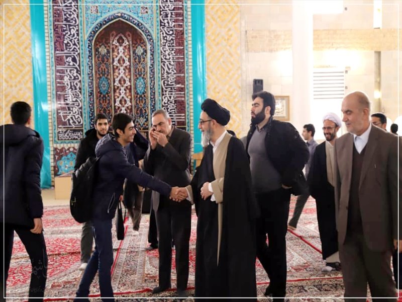 حضور امام جمعه تبریز در خوابگاه دانشجویان