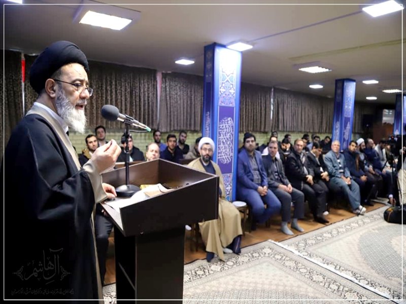 آئین رونمایی از کتاب تاثیر اندیشه های امام رحمت الله علیه