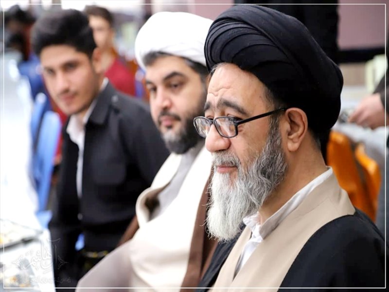 به مناسبت هفته پژوهش و سالروز وحدت حوزه و دانشگاه انجام گرفت