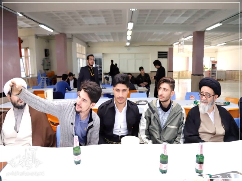 به مناسبت هفته پژوهش و سالروز وحدت حوزه و دانشگاه انجام گرفت
