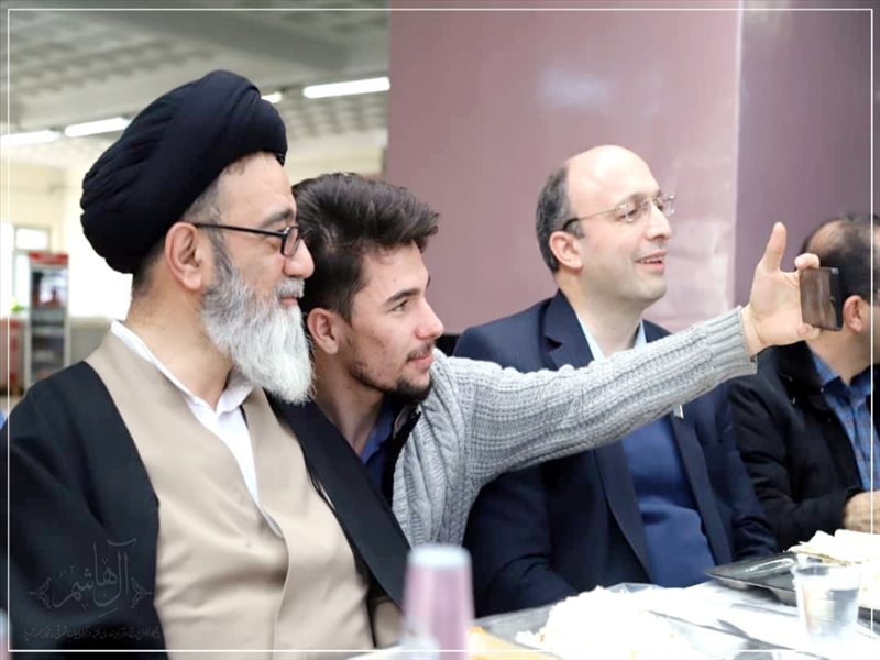 به مناسبت هفته پژوهش و سالروز وحدت حوزه و دانشگاه انجام گرفت