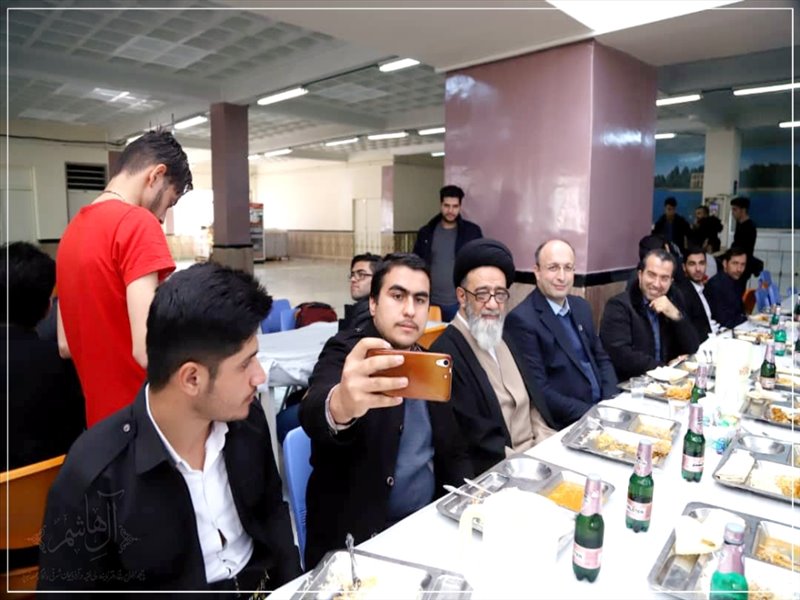 به مناسبت هفته پژوهش و سالروز وحدت حوزه و دانشگاه انجام گرفت