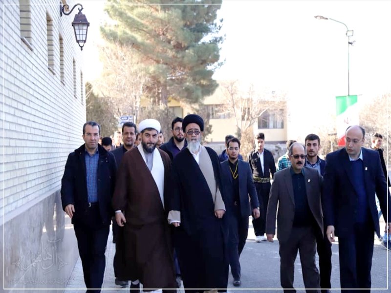 به مناسبت هفته پژوهش و سالروز وحدت حوزه و دانشگاه انجام گرفت