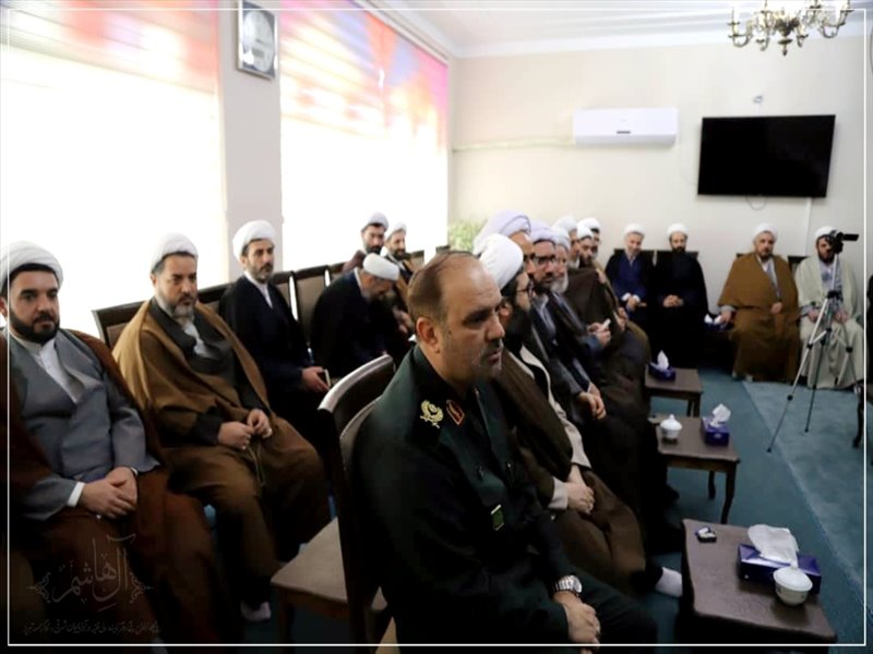 نشست روحانیون با حجت الاسلام والمسلمین پناهیان