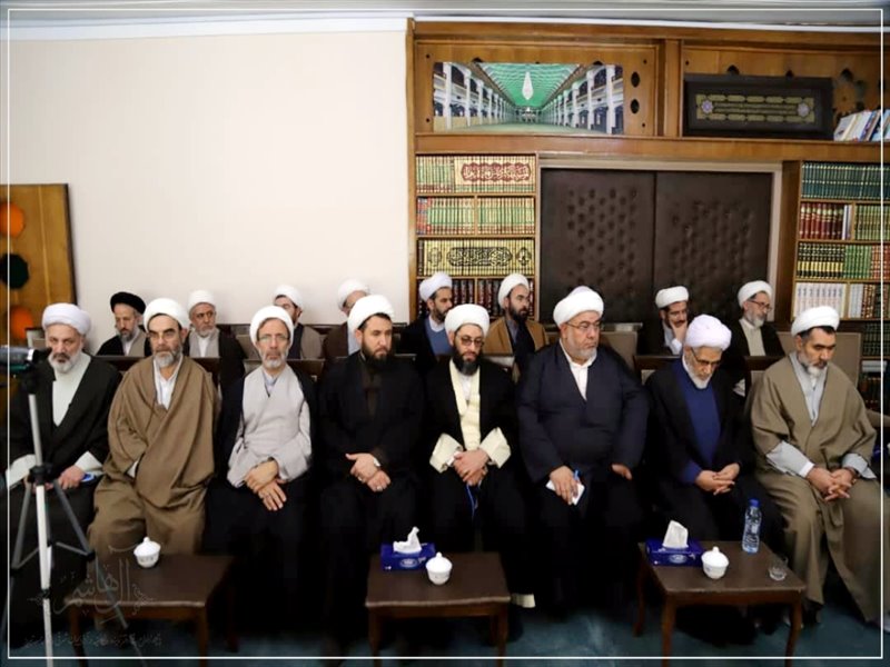 نشست روحانیون با حجت الاسلام والمسلمین پناهیان