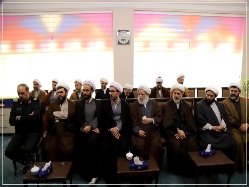 نشست روحانیون با حجت الاسلام والمسلمین پناهیان