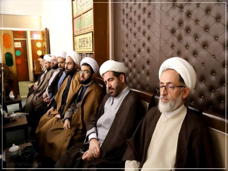 نشست روحانیون با حجت الاسلام والمسلمین پناهیان