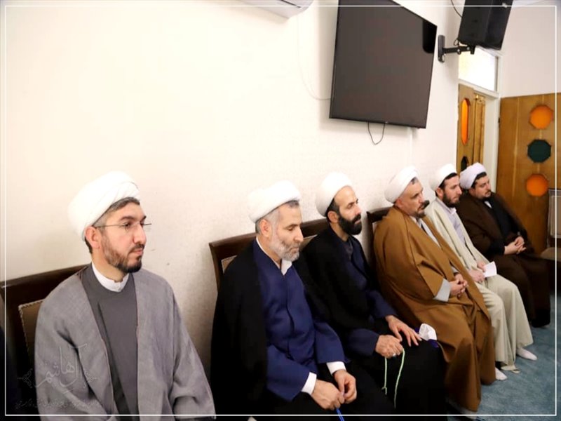 نشست روحانیون با حجت الاسلام والمسلمین پناهیان