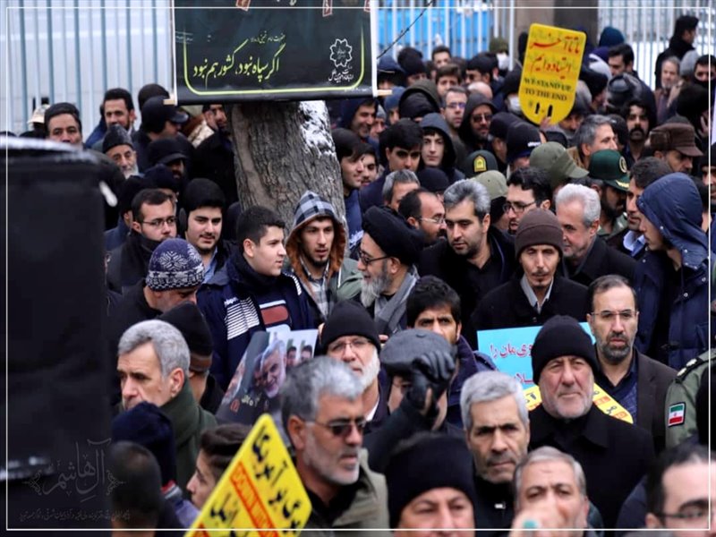 راهپیمایی مردم تبریز در حمایت از سپاه پاسداران و نیروهای مسلح