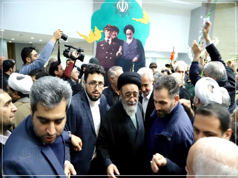 با حضور نماینده ولی فقیه زنگ انقلاب در تبریز نواخته شد