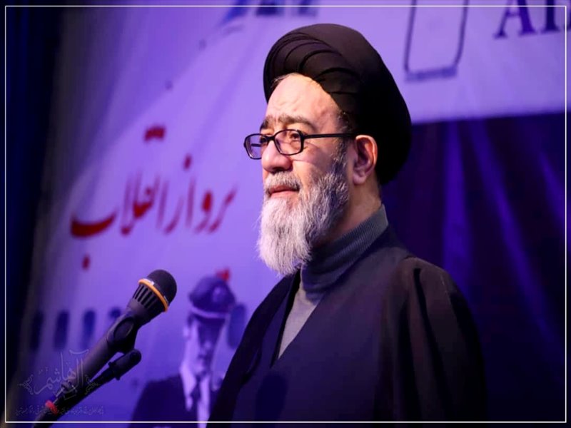 با حضور نماینده ولی فقیه زنگ انقلاب در تبریز نواخته شد