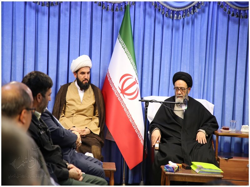 دیدار اعضای ستاد اقامه نمازجمعه شهرستان جلفا و مسئولان سازمان منطقه آزاد ارس