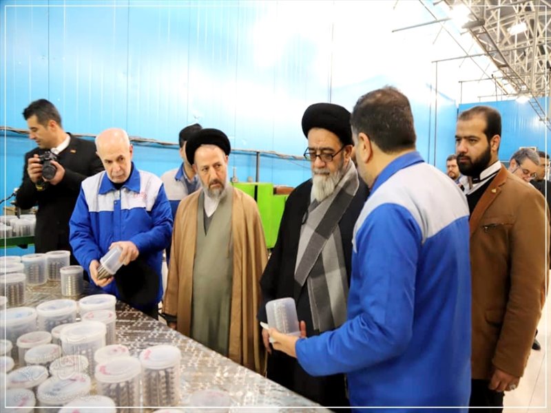 بازدید نماینده ولی فقیه از خطوط تولید گروه صنعتی تراکتورسازی تبریز