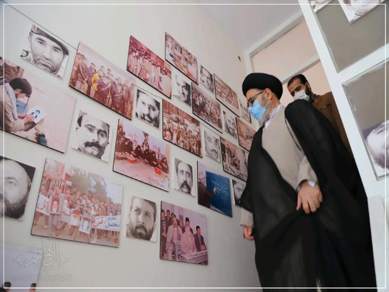 بازدید نماینده ولی فقیه از حسینیه هنر و دفتر مطالعات جبهه فرهنگی انقلاب اسلامی