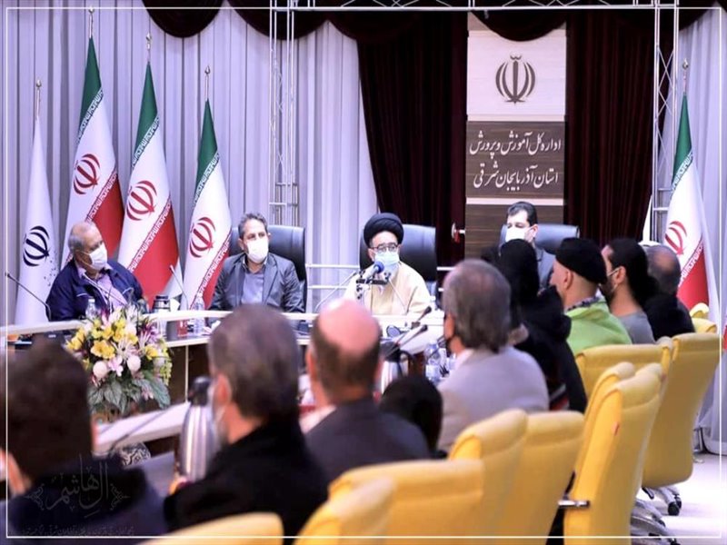 دیدار امام جمعه تبریز با عوامل تولید سریال جلال
