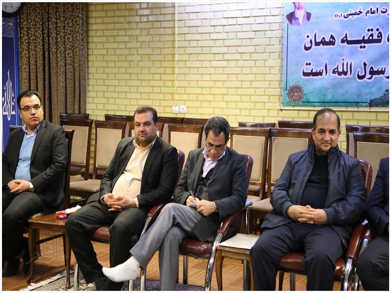 دیدار مدیران صنایع در شهرک سرمایه گذاری خارجی با نماینده ولی فقیه در استان