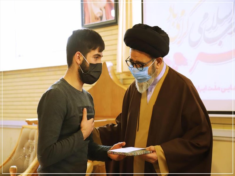 گرامیداشت ایام الله دهه فجر در حوزه علمیه جامعه المصطفی العامیه