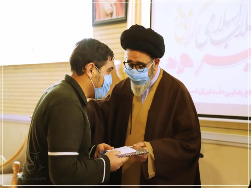 گرامیداشت ایام الله دهه فجر در حوزه علمیه جامعه المصطفی العامیه
