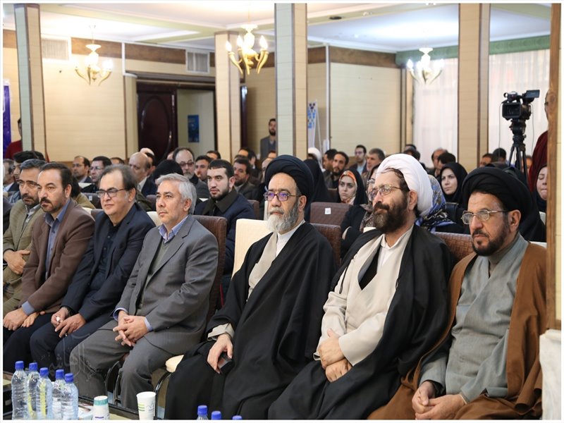 آیین تکریم کارکنان حوزه برون مرزی صدا و سیمای مرکز آذربایجان شرقی