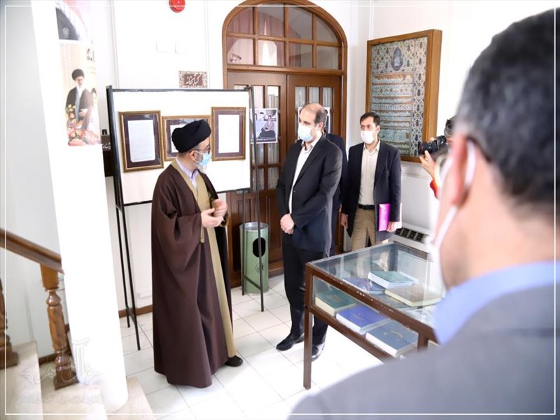 مراسم رونمایی از سند مبارزات انقلابی روحانیون آذربایجان