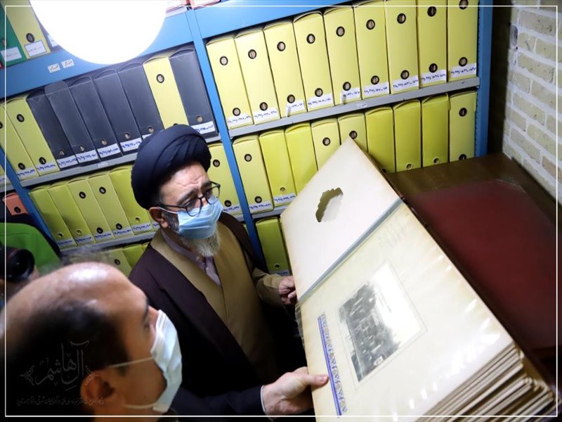 مراسم رونمایی از سند مبارزات انقلابی روحانیون آذربایجان