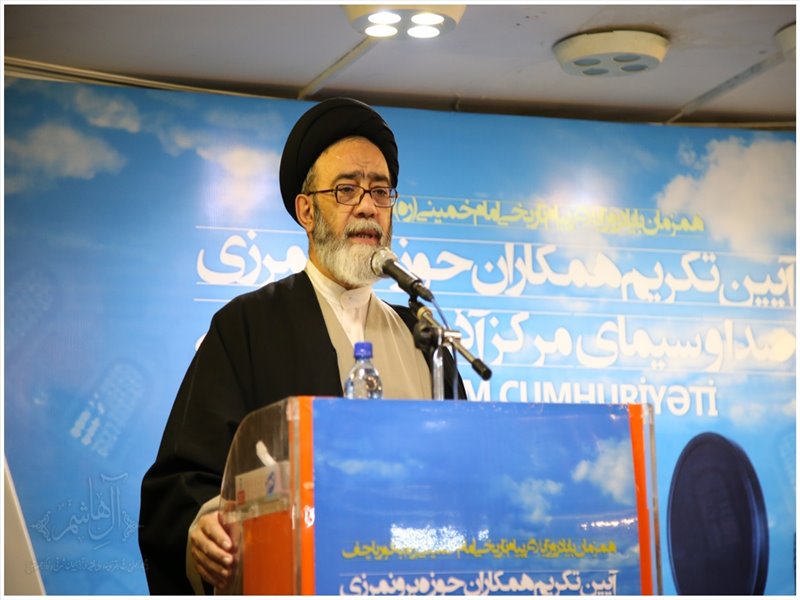 آیین تکریم کارکنان حوزه برون مرزی صدا و سیمای مرکز آذربایجان شرقی