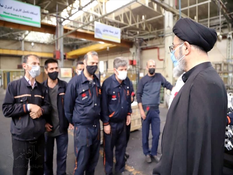 امام جمعه تبریز بمناسبت هفته کار و کارگر با کارکنان شرکت سایپا آذربایجان دیدار کرد.