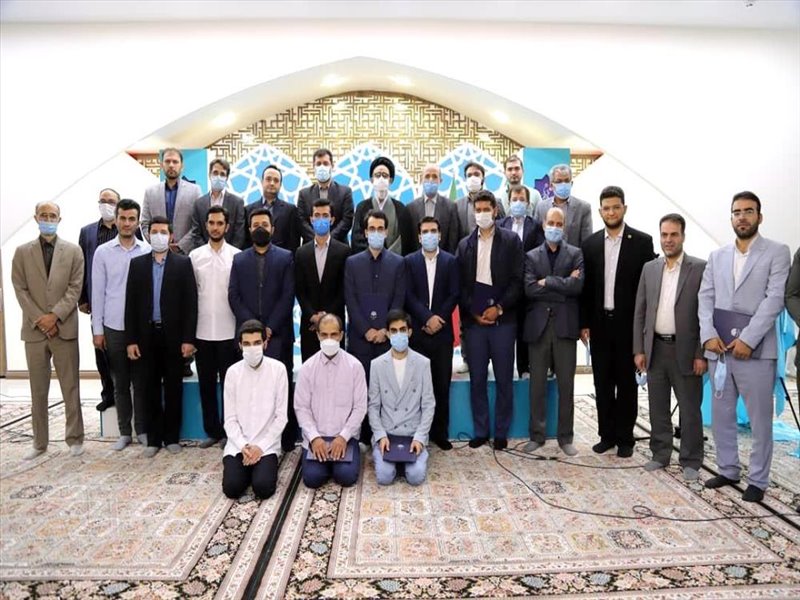 آئین تجلیل از قاریان برتر و رونمایی از ۲ هزار برنامه رادیویی قرآنی