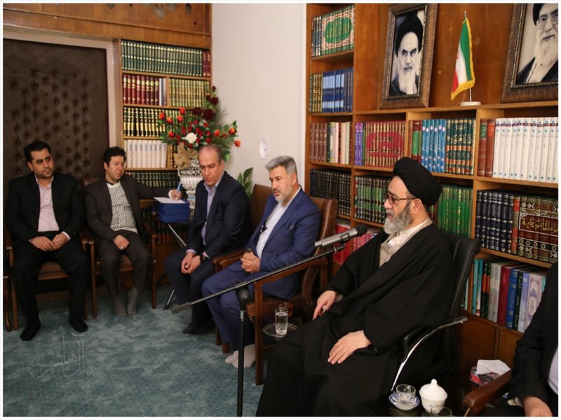 دیدار مدیریت شعب بانک تجارت با نماینده ولی فقیه در استان