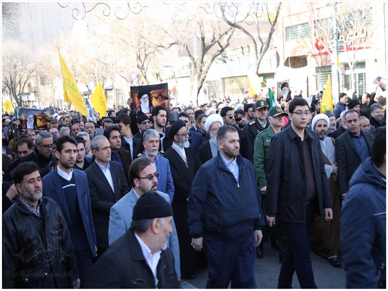 خروش انقلابی مردم تبریز علیه فتنه گران