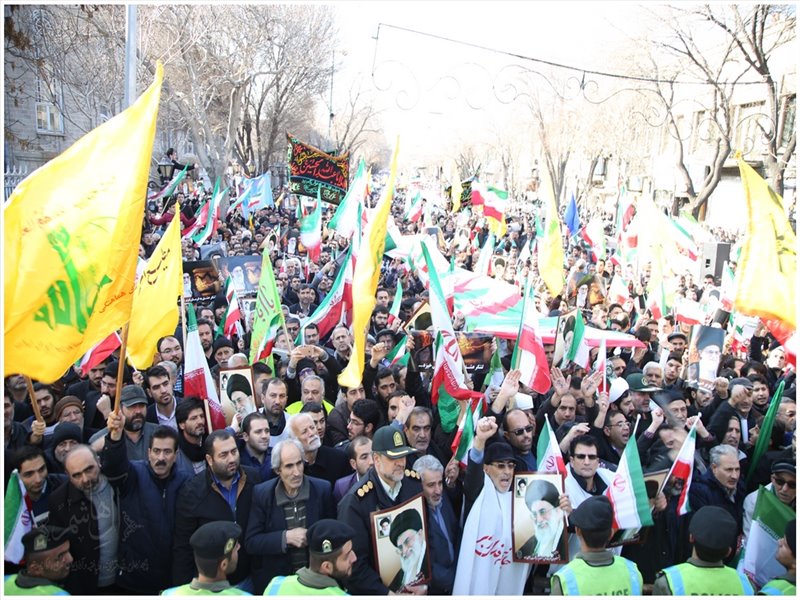 خروش انقلابی مردم تبریز علیه فتنه گران