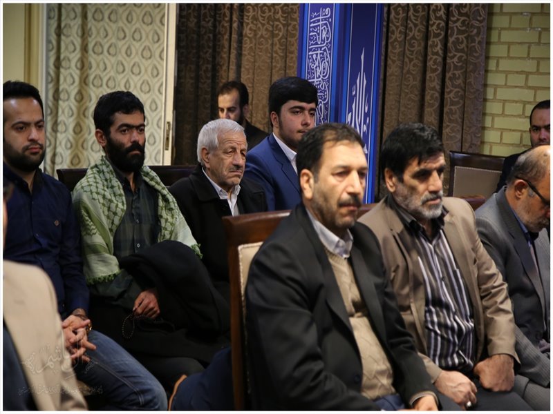 محفل شعر شاعران انقلابی آذربایجان شرقی با امام جمعه تبریز