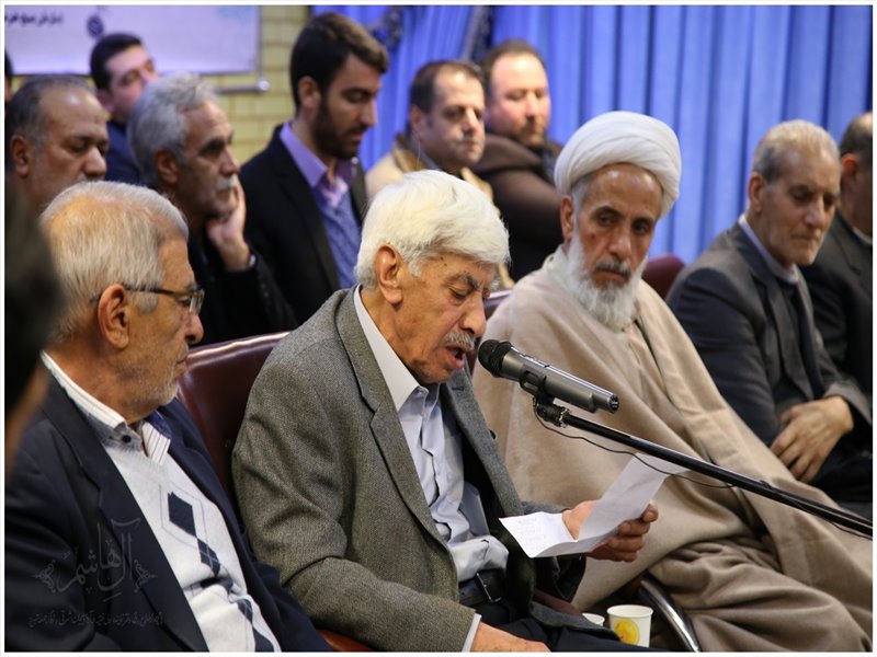محفل شعر شاعران انقلابی آذربایجان شرقی با امام جمعه تبریز