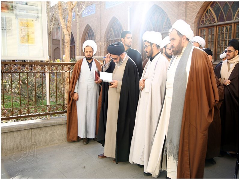 حضور امام جمعه تبریز در حجره های طلاب